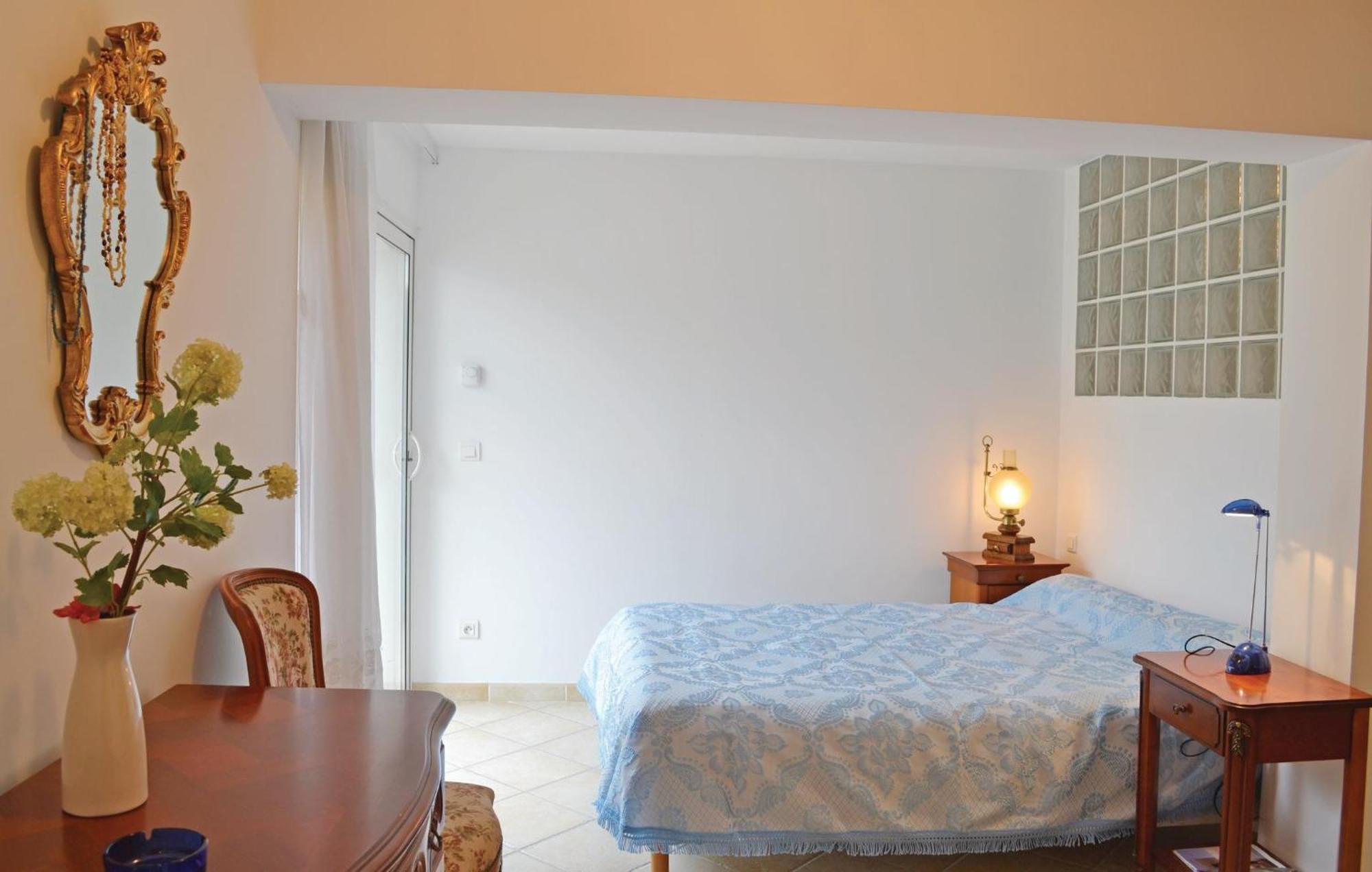 Awesome Home In Toulon Extérieur photo